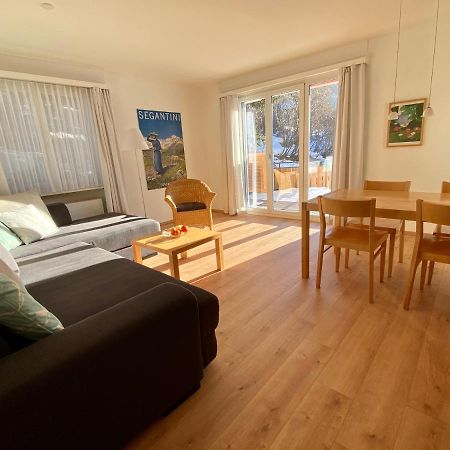サヴォニンCasa Zundregn - Ein Bijou Mit Privater Terrasse Und E-Mobilityアパートメント エクステリア 写真