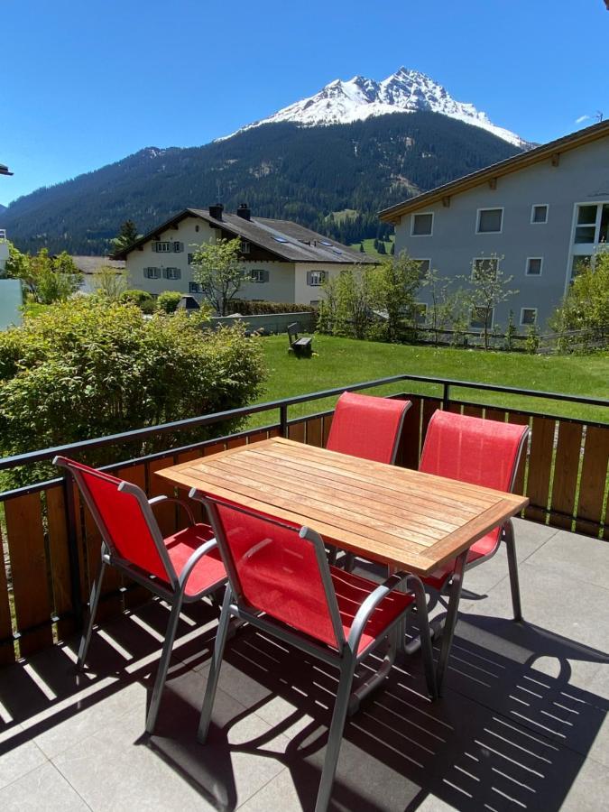 サヴォニンCasa Zundregn - Ein Bijou Mit Privater Terrasse Und E-Mobilityアパートメント エクステリア 写真